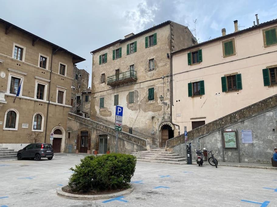 La Sorpresa Sul Bastione With Panoramic Balcony Apartment Pitigliano Bagian luar foto