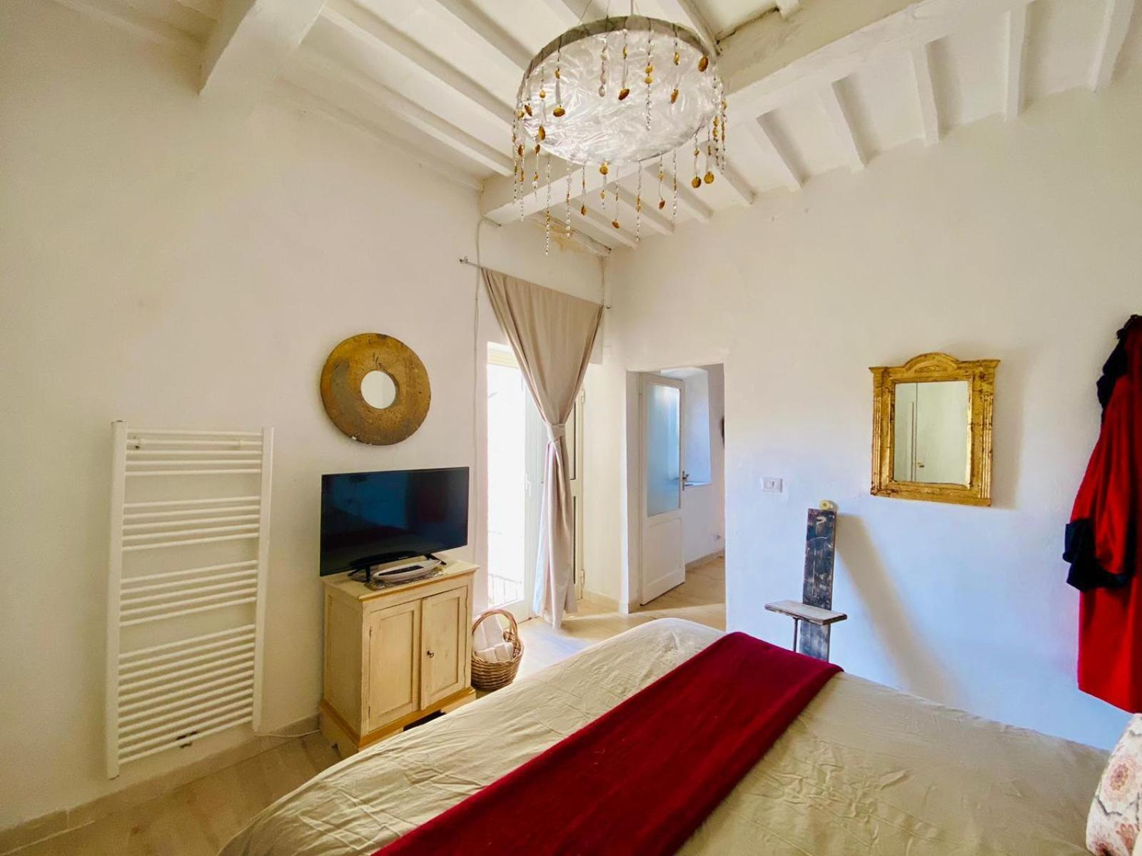 La Sorpresa Sul Bastione With Panoramic Balcony Apartment Pitigliano Bagian luar foto